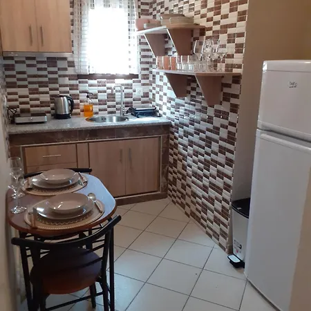 Chrysafis Aparthotel Vrasná