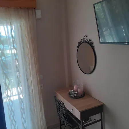 Chrysafis Aparthotel 3*